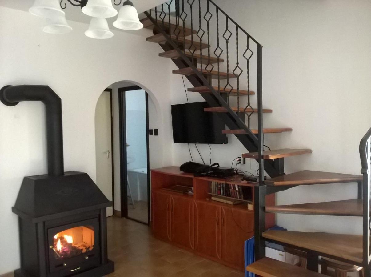 Zenith Apartman Gardony Exterior photo